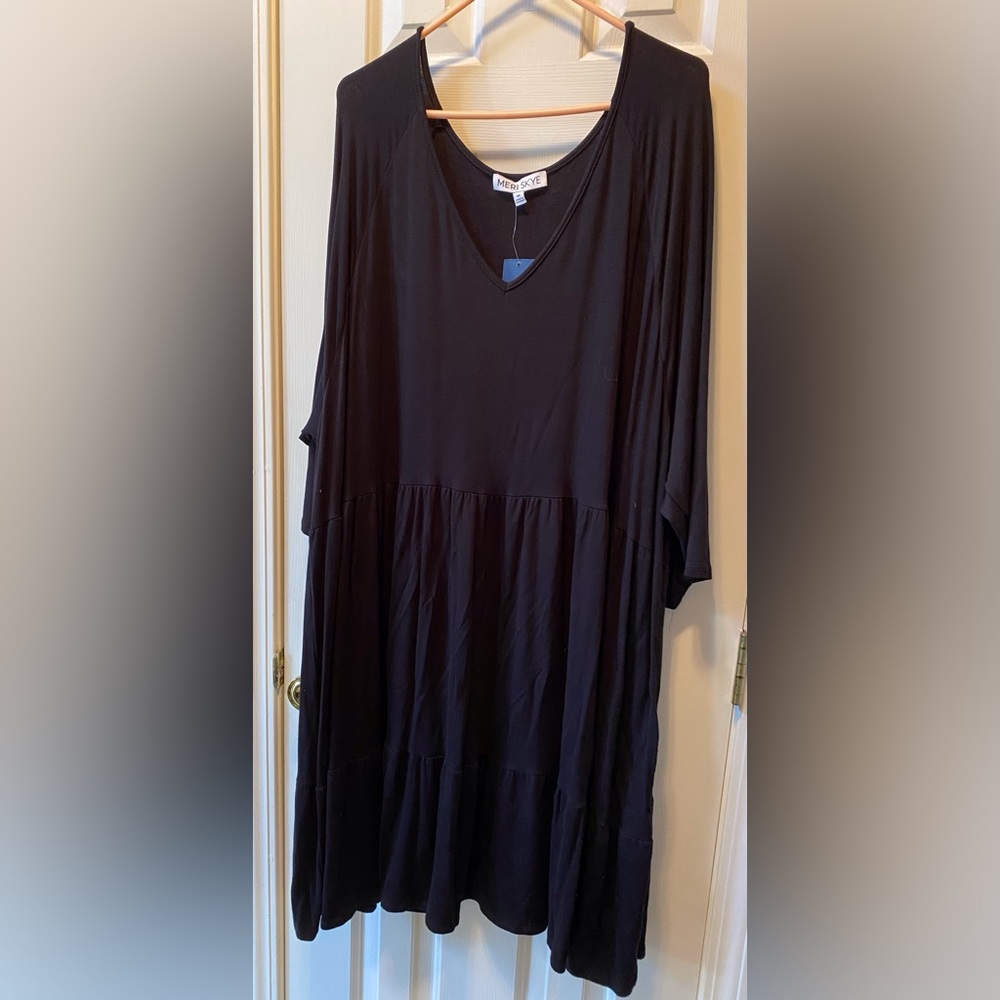 Meri Skye black long sleeve dress Size 4X. NEW with tags.